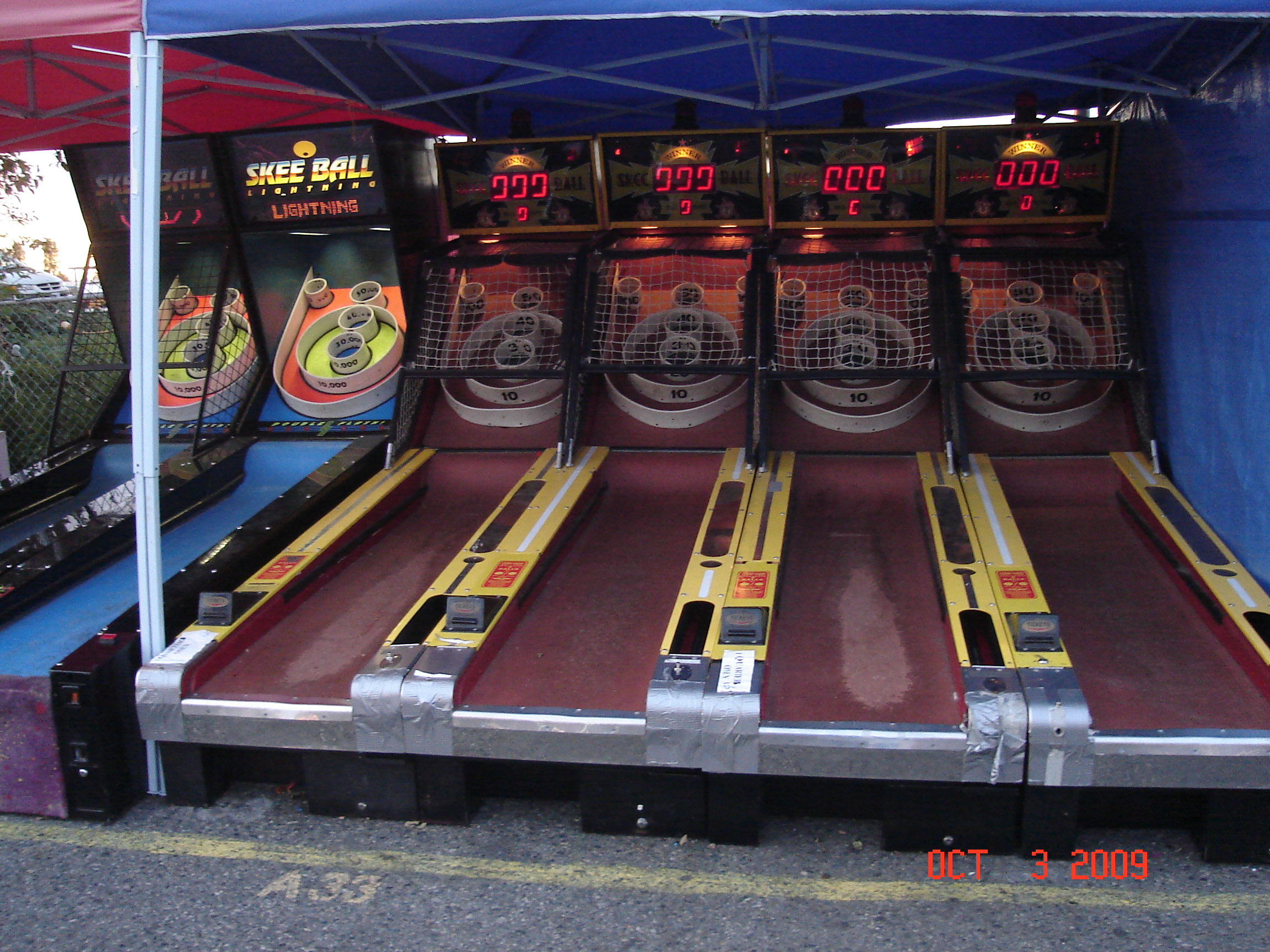 Skee-Ball....Great for pubs, Sports Bars, Arenas.